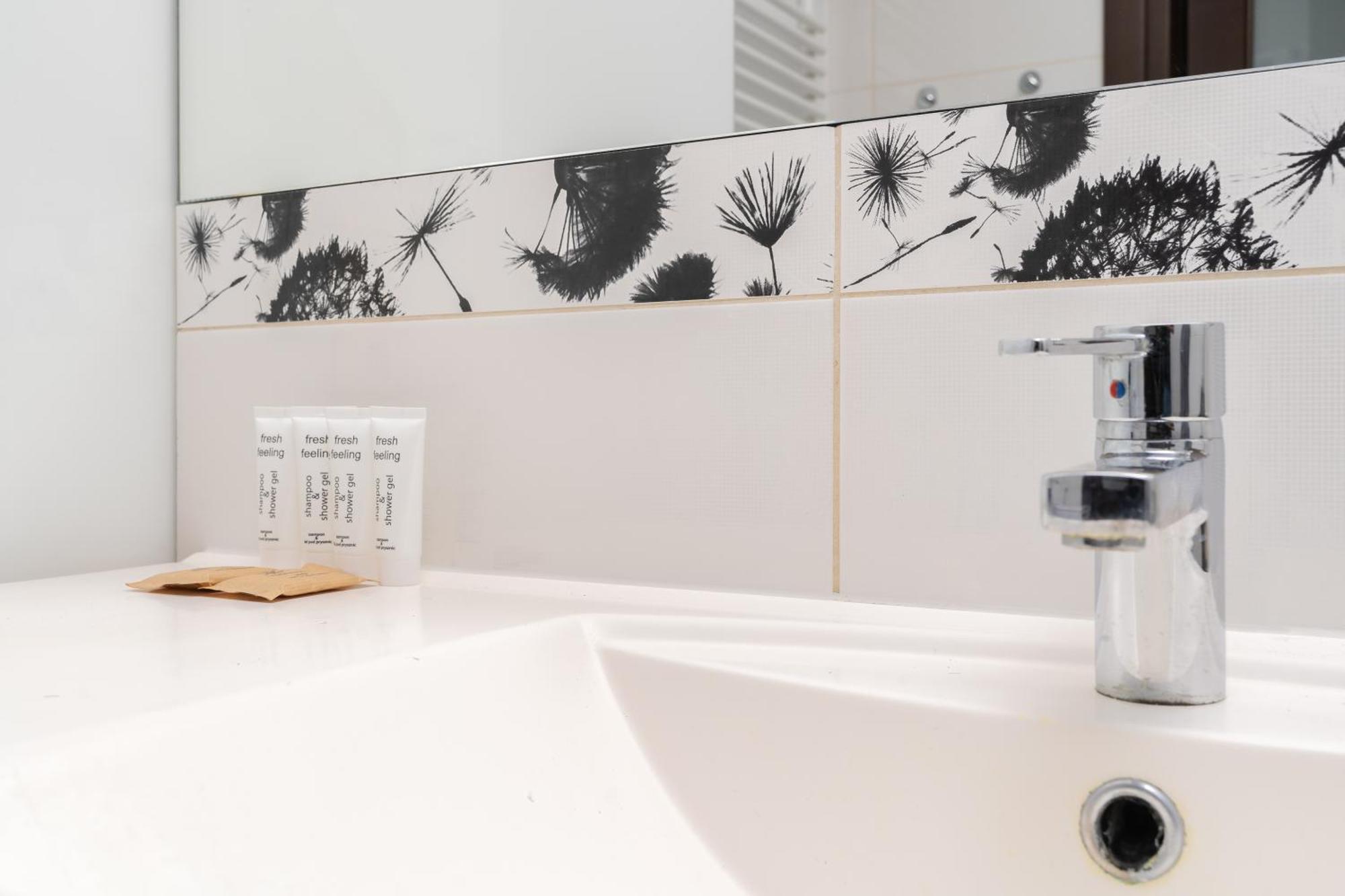 Angel City Cosy Apartment Cracovia Esterno foto